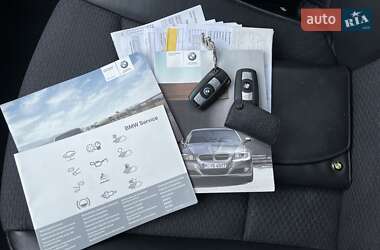 Седан BMW 3 Series 2011 в 