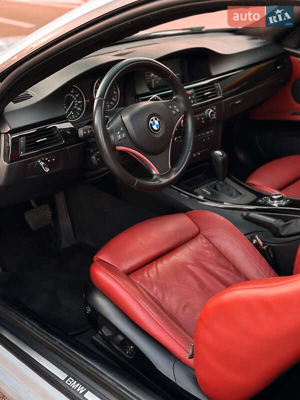 Купе BMW 3 Series 2010 в Киеве фото 17 Купе BMW 3 Series 2010 в Киеве