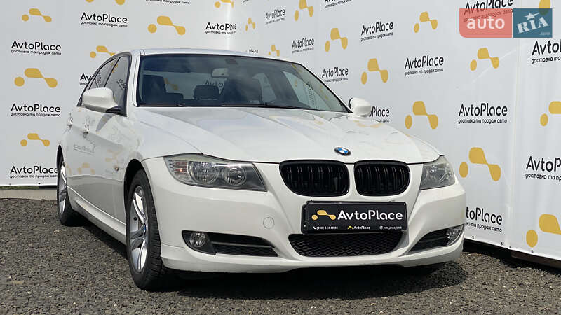 Седан BMW 3 Series 2009 в Луцке