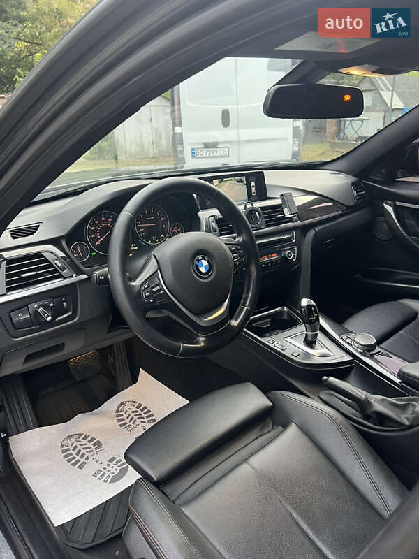 Седан BMW 3 Series 2015 в Буске