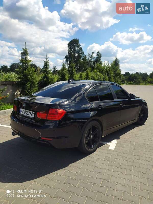 Седан BMW 3 Series 2015 в Луцьку