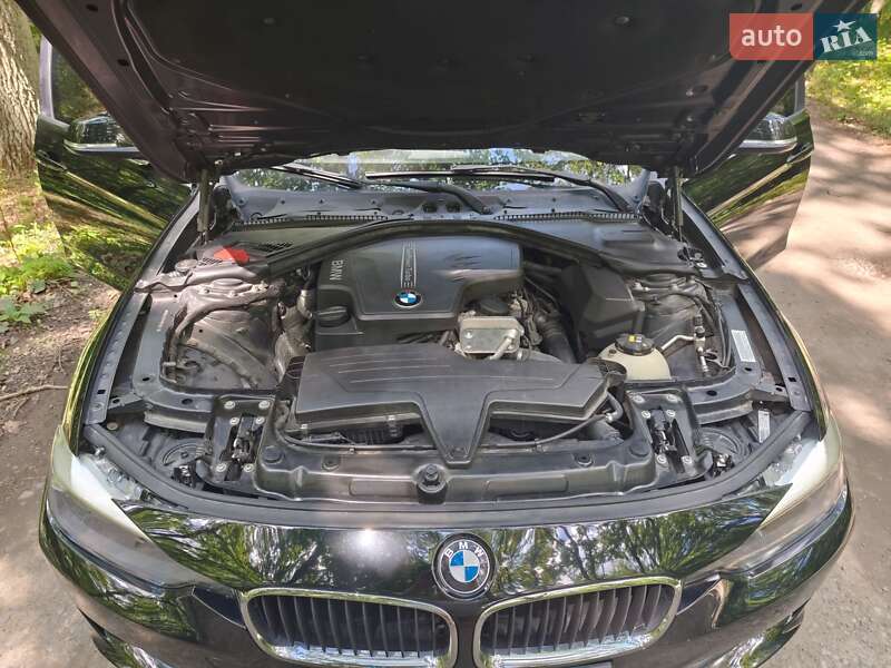 Седан BMW 3 Series 2015 в Луцьку