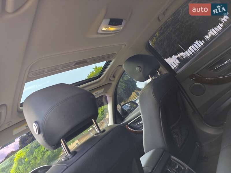 Седан BMW 3 Series 2015 в Луцьку