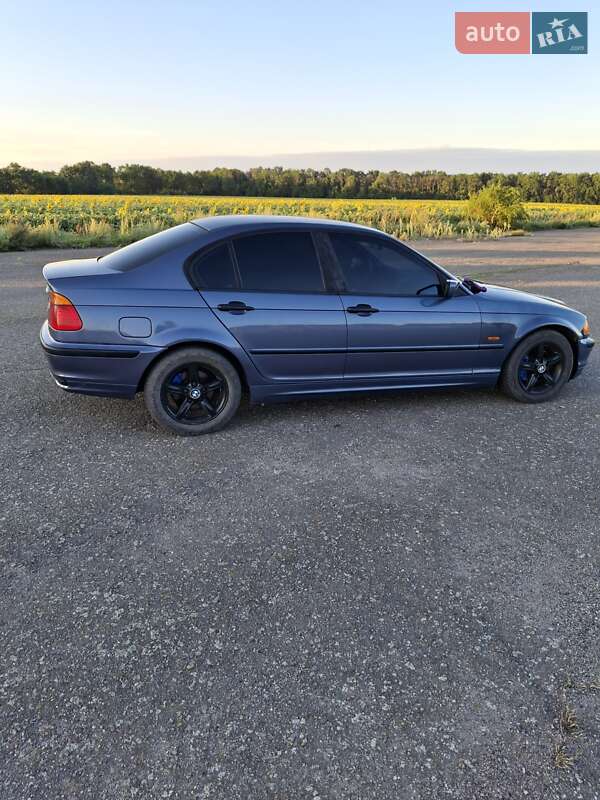 Седан BMW 3 Series 1998 в Мурованих Курилівцях