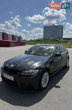 Седан BMW 3 Series 2010 в Києві