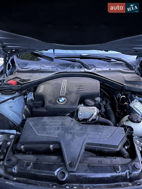 Седан BMW 3 Series 2012 в Косове