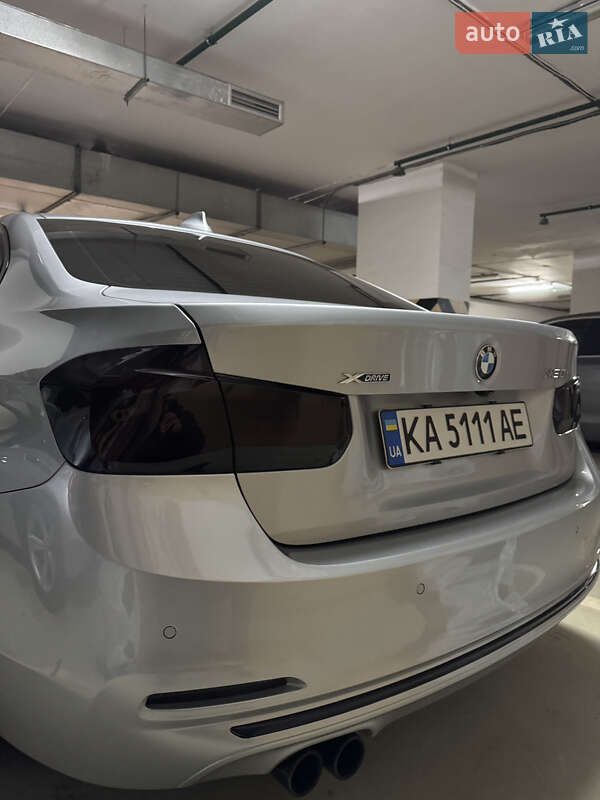 Седан BMW 3 Series 2017 в Киеве