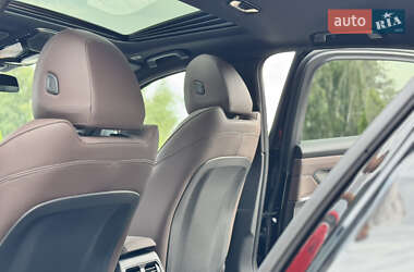Седан BMW 3 Series 2025 в 
