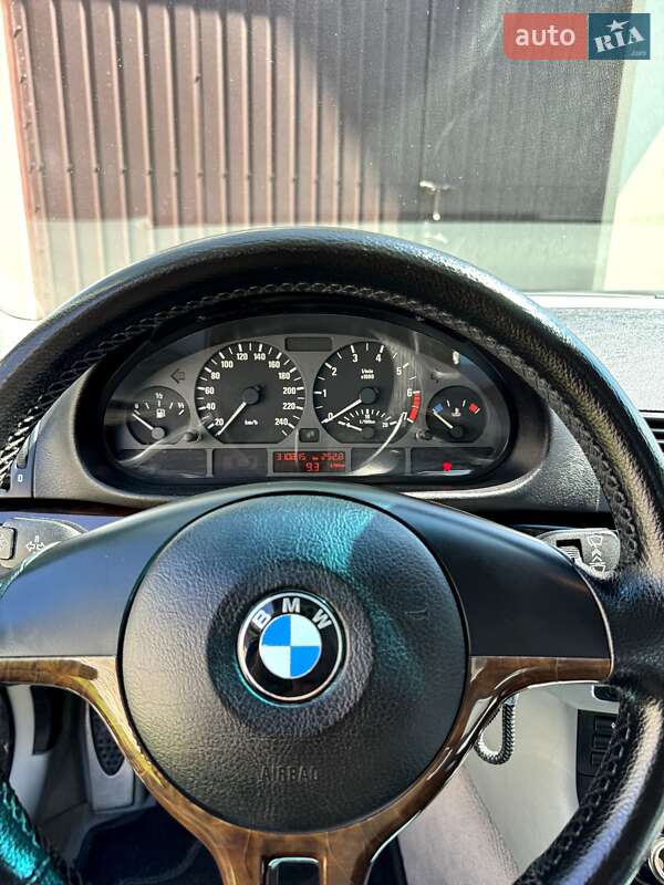 Седан BMW 3 Series 2002 в Млинове