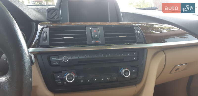 Седан BMW 3 Series 2013 в Корюковке