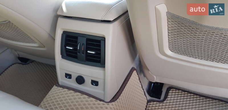 Седан BMW 3 Series 2013 в Корюковке