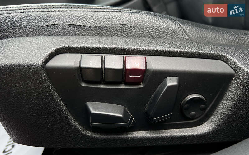 Седан BMW 3 Series 2013 в Львове