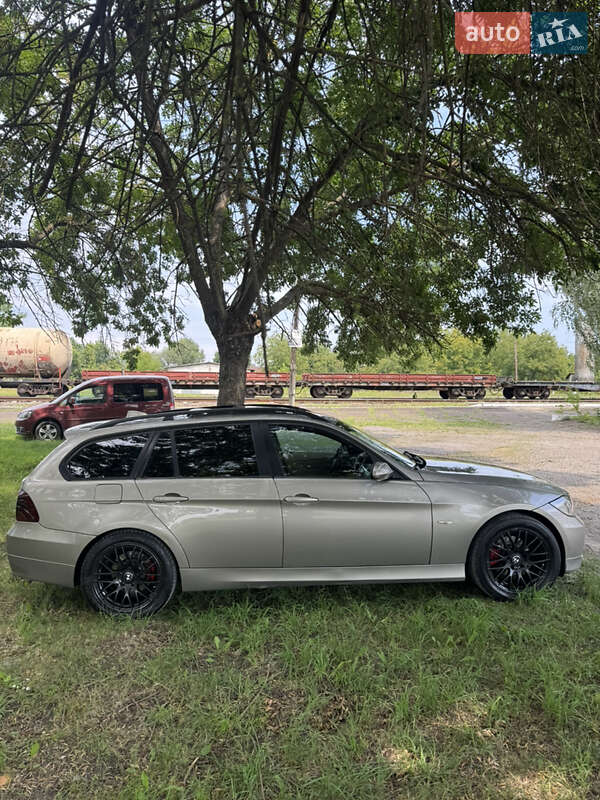 Універсал BMW 3 Series 2007 в Новоселиці