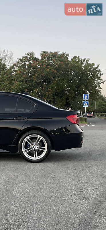 Седан BMW 3 Series 2015 в Запоріжжі