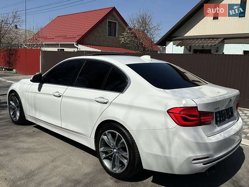 Седан BMW 3 Series 2018 в Тульчині