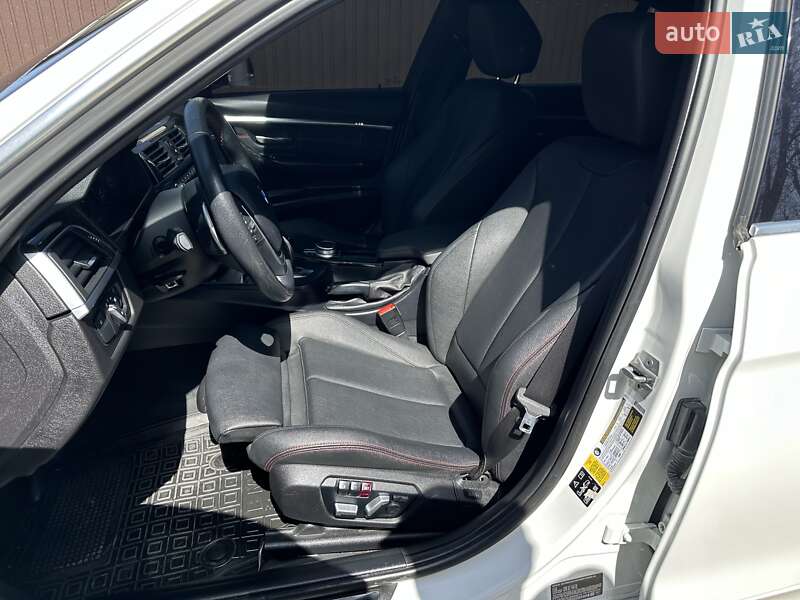 Седан BMW 3 Series 2018 в Тульчині