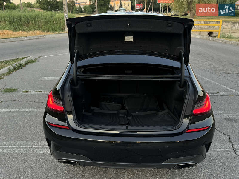 Седан BMW 3 Series 2019 в Александрие