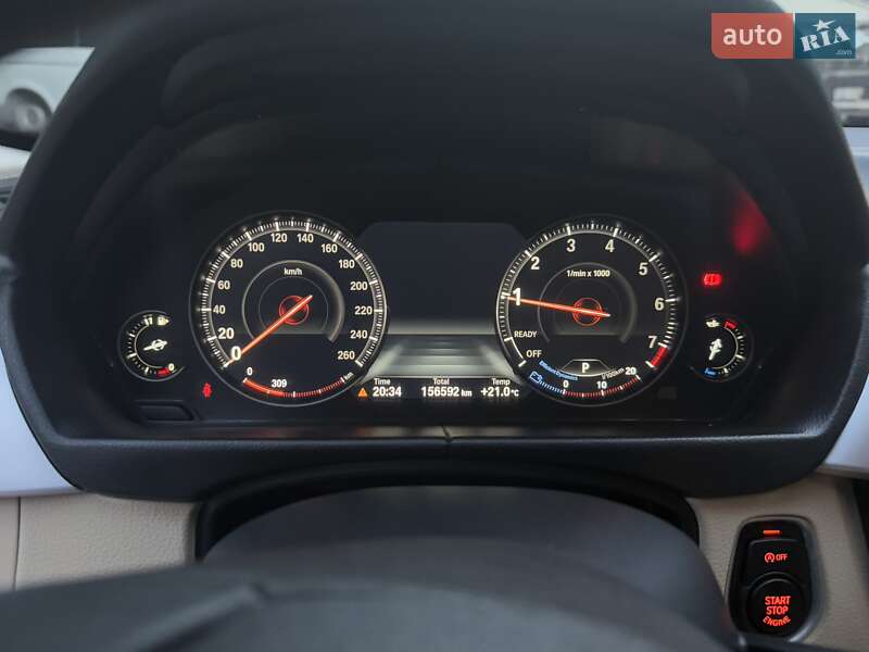 Седан BMW 3 Series 2016 в Киеве