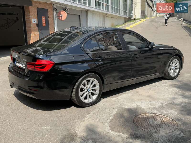 Седан BMW 3 Series 2016 в Киеве