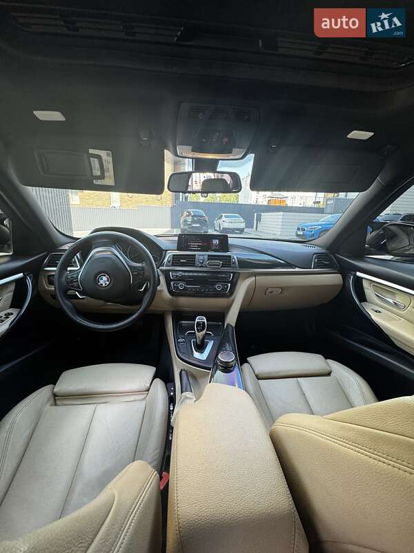Седан BMW 3 Series 2018 в Кременчуге