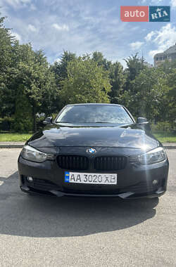 Седан BMW 3 Series 2015 в Києві