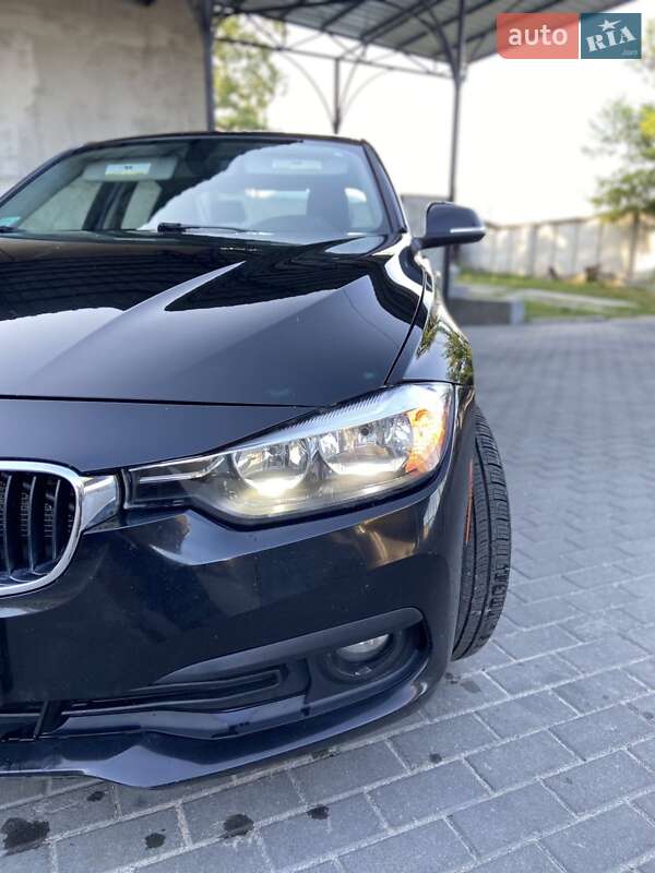 Седан BMW 3 Series 2016 в Луцке