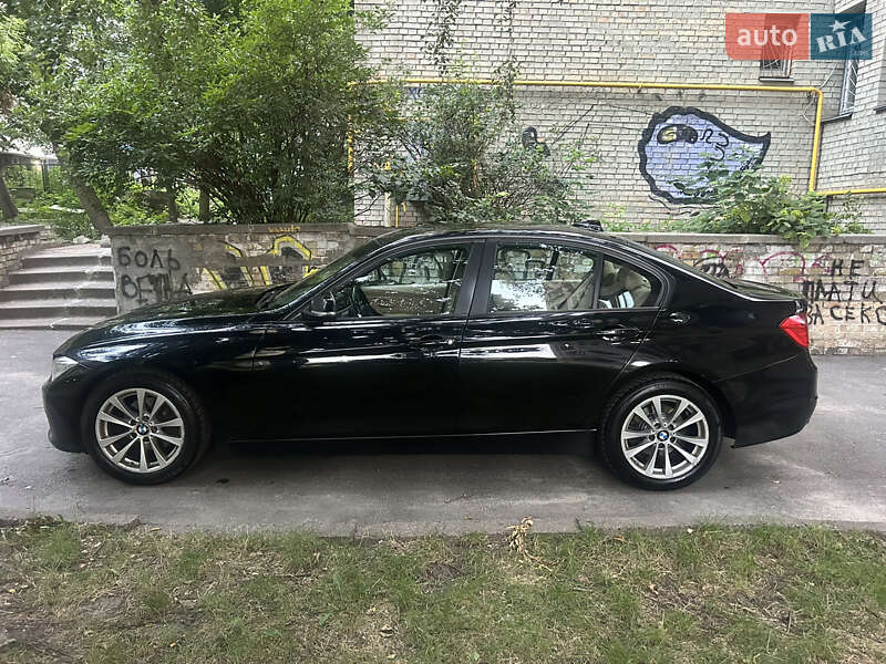 Седан BMW 3 Series 2012 в Киеве