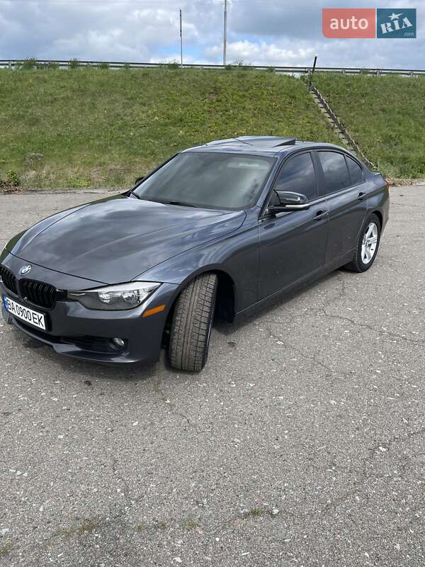 Седан BMW 3 Series 2013 в Кропивницком