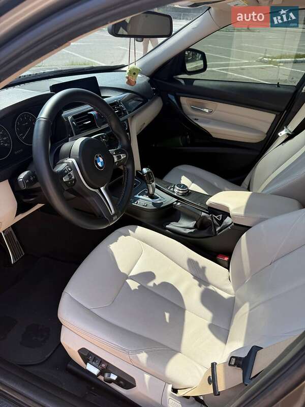 Седан BMW 3 Series 2016 в Києві