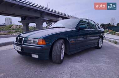 Седан BMW 3 Series 1997 в Киеве