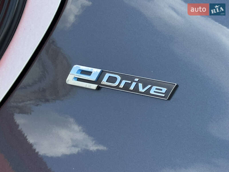 Седан BMW 3 Series 2017 в Киеве