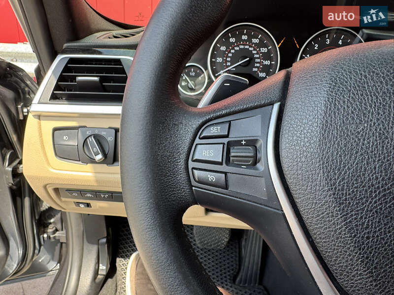 Седан BMW 3 Series 2017 в Киеве