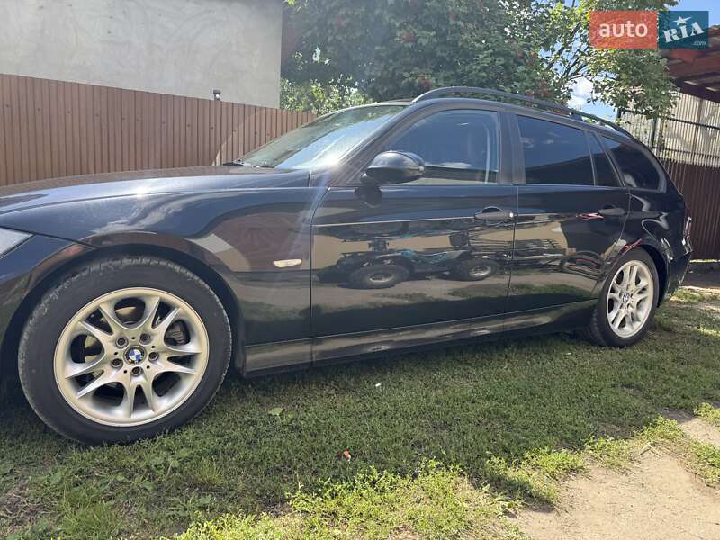Универсал BMW 3 Series 2005 в Белогорье фото 3 Универсал BMW 3 Series 2005 в Белогорье