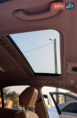 Седан BMW 3 Series 2012 в 