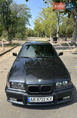 Седан BMW 3 Series 1997 в Днепре