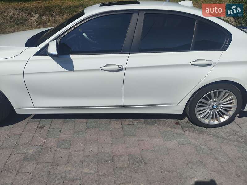 Седан BMW 3 Series 2013 в Львове фото 2 Седан BMW 3 Series 2013 в Львове