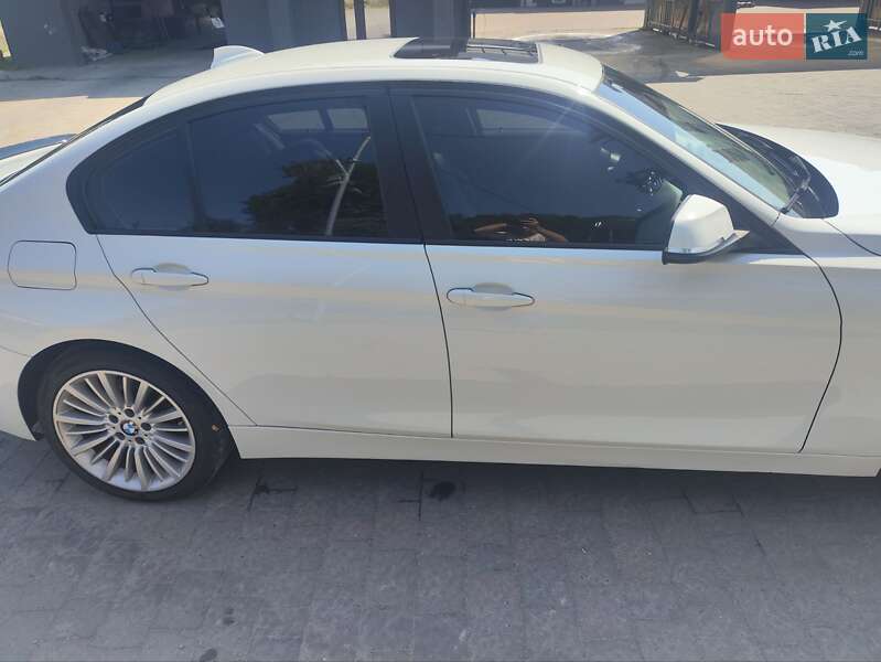 Седан BMW 3 Series 2013 в Львове фото 8 Седан BMW 3 Series 2013 в Львове