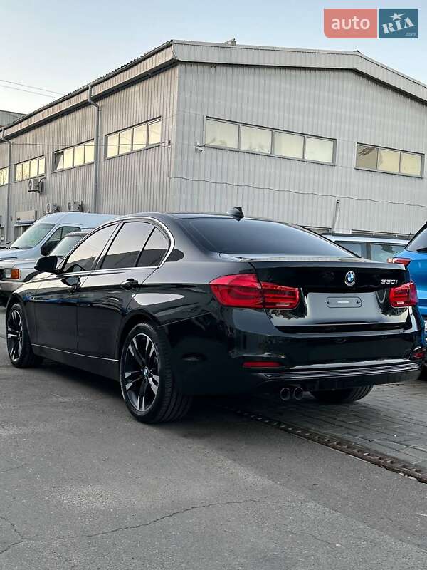 Седан BMW 3 Series 2017 в Баштанці