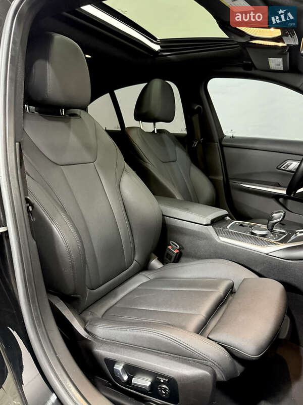 Седан BMW 3 Series 2019 в Одесі