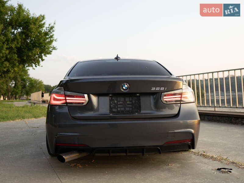 Седан BMW 3 Series 2013 в Києві