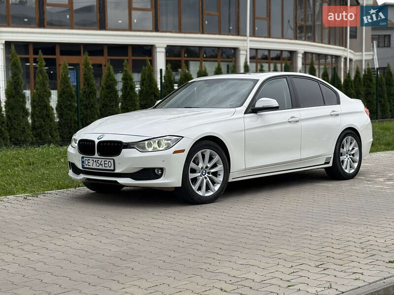 Седан BMW 3 Series 2013 в Чернівцях