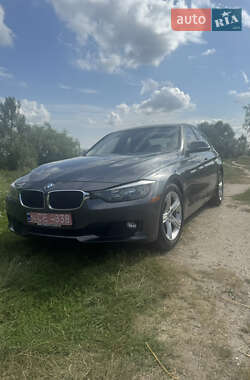 Седан BMW 3 Series 2013 в Львові