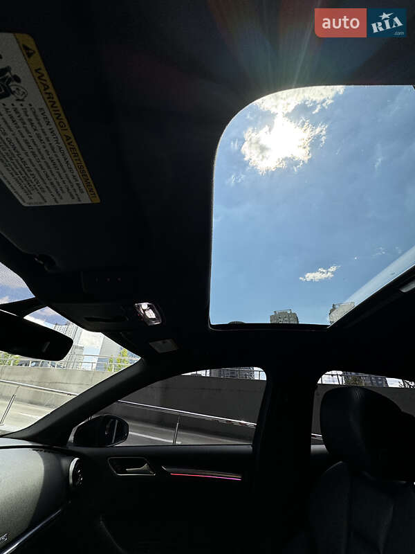 Седан BMW 3 Series 2019 в Києві