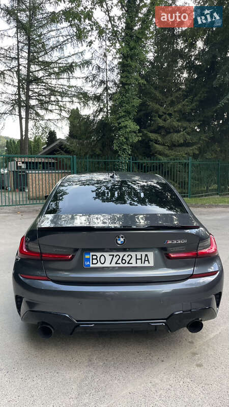 Седан BMW 3 Series 2019 в Львові