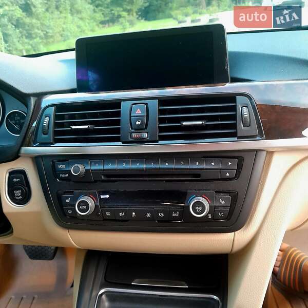 Седан BMW 3 Series 2013 в Львові