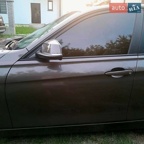 Седан BMW 3 Series 2013 в Львові