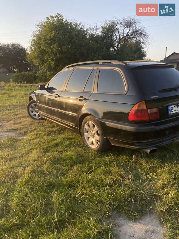 Универсал BMW 3 Series 2001 в Львове