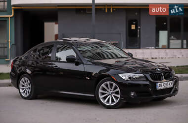 Седан BMW 3 Series 2010 в Львові