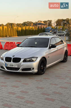 Седан BMW 3 Series 2011 в Львове