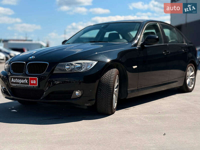 BMW 3 Series 2010